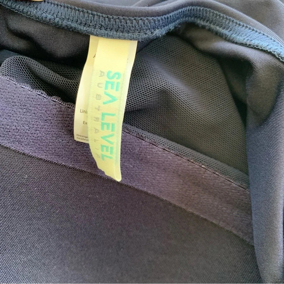 Sea Level Twist Front Multifit Tankini Swim Top Navy Size 8 NWT - Picture 9 of 10